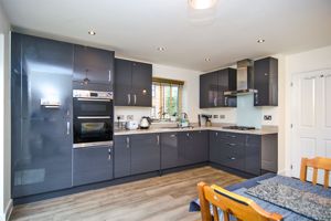 Photo 19- click for photo gallery